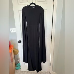 NWT Club L London Kimmy Maxi Dress with Cape Sleeves